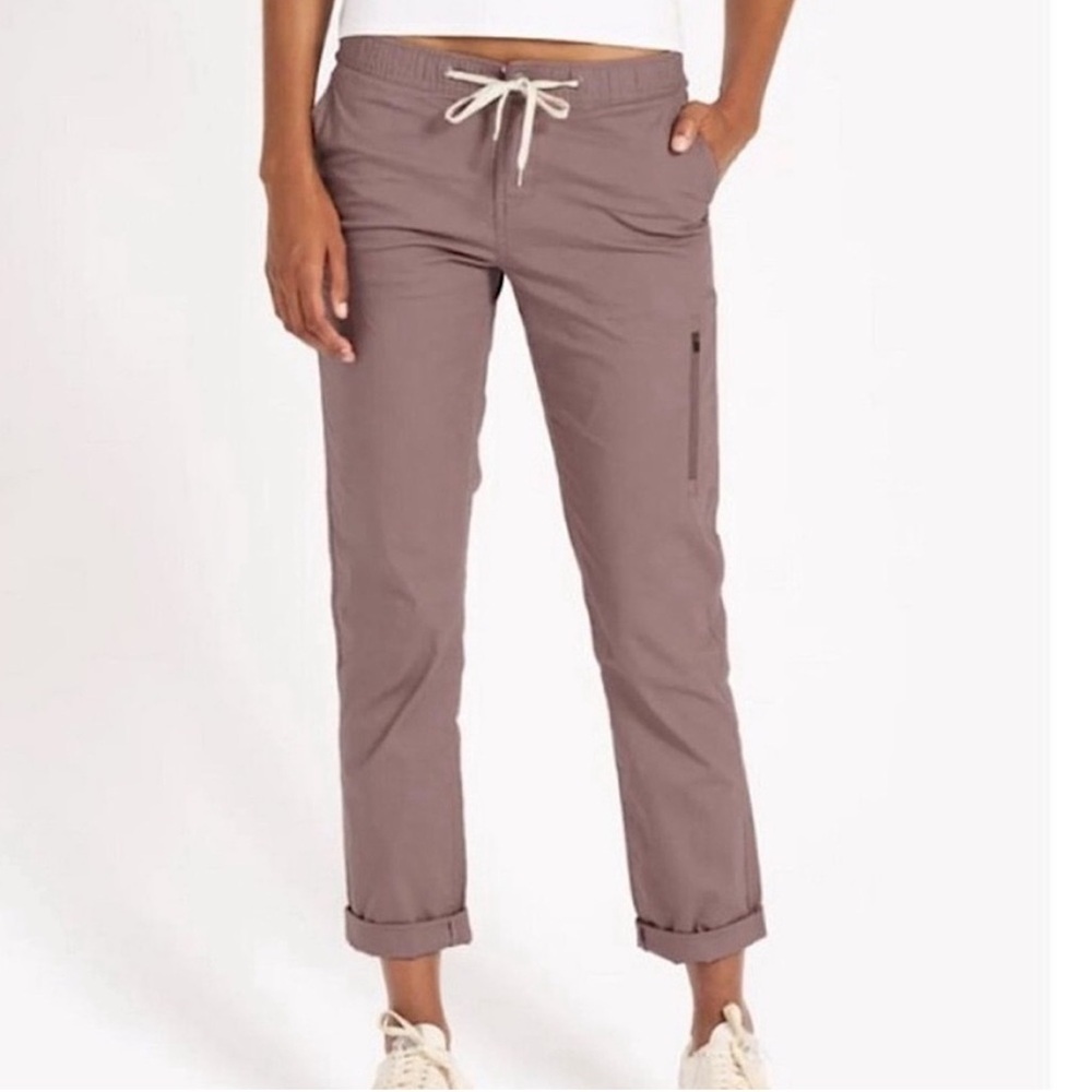 Vuori Women’s Duraterra Ripstop Drawstring Outdoor Pant in Hazel Mauve